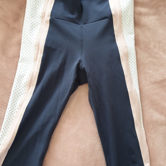 Rockwear 3/4 Length Gym Tights/Leggings - Picture 2 of 4